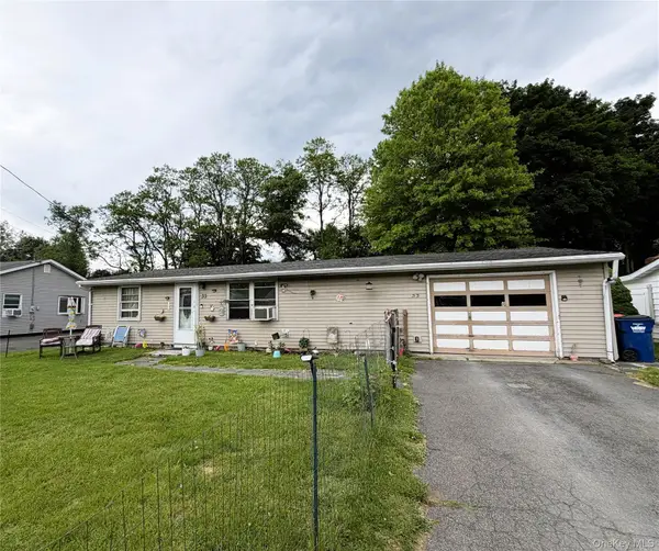 33 Plattekill Drive, Mount Marion, NY 12456
