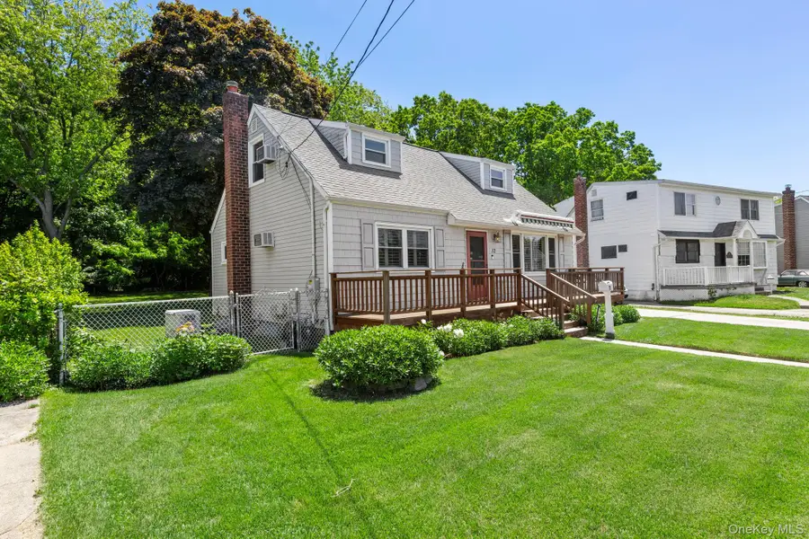 12 Leslie Lane, Massapequa, NY 11758 - #2