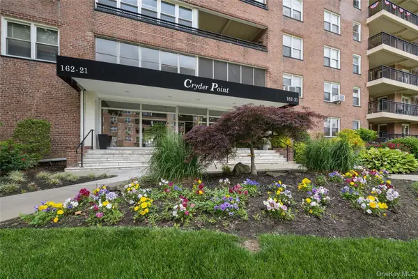 162-21 Powells Cove Boulevard #2R, Beechhurst, NY 11357