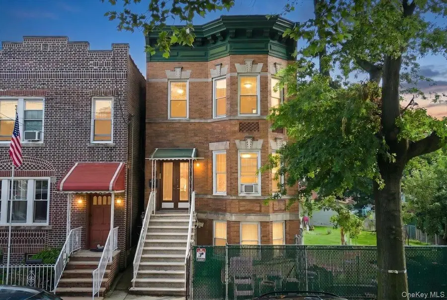 1543 Hollywood Avenue, Bronx, NY 10461 - #2