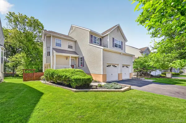 20 Alexander Drive, Washingtonville, NY 10992