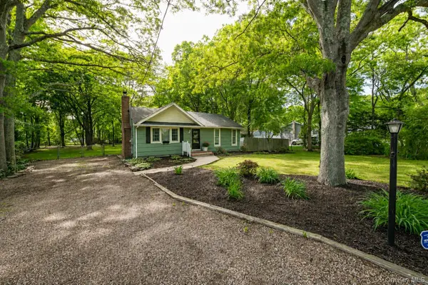 480 Miller Place Road, Miller Place, NY 11764