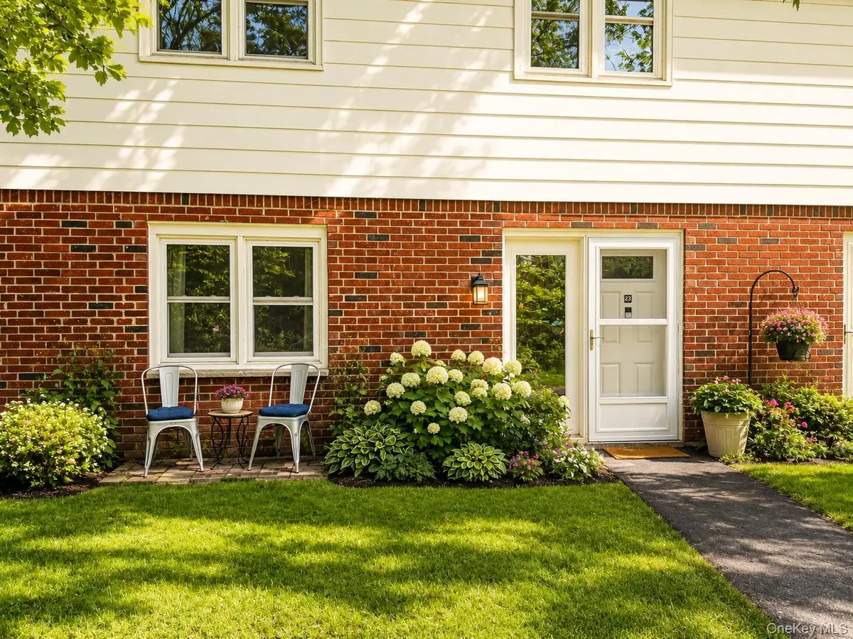 22 Orchard Heights, New Paltz, NY 12561 - #1