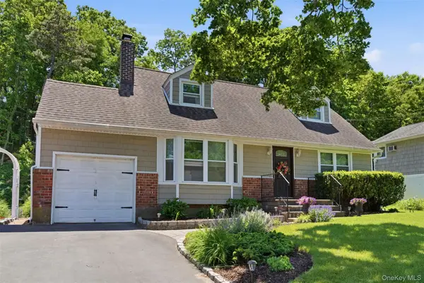 78 Cornell Drive, Smithtown, NY 11787
