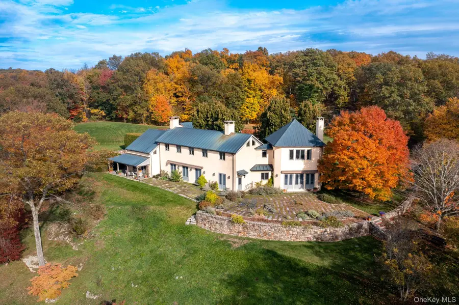 129 W Meadow Lane, Millbrook, NY 12545 - #3