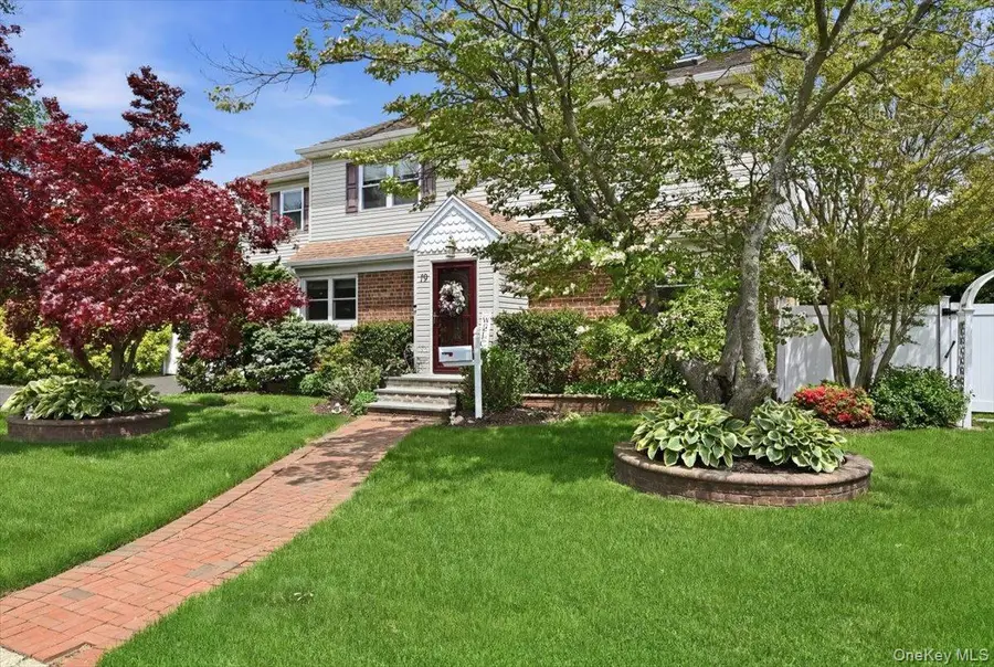 19 Berkshire Road, Bethpage, NY 11714 - #2
