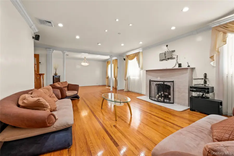7355 194th Street, Fresh Meadows, NY 11366 - #3