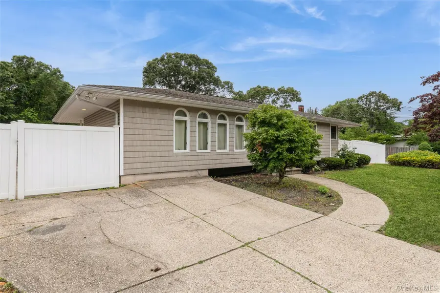 182 Smithtown Polk Boulevard, Centereach, NY 11720 - #2