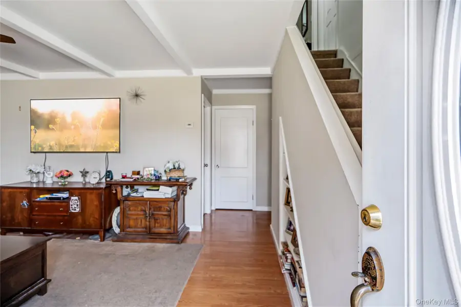 30 Crag Lane, Levittown, NY 11756 - #2