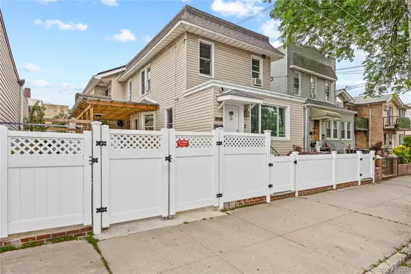 5909 69th Street, Maspeth, NY 11378