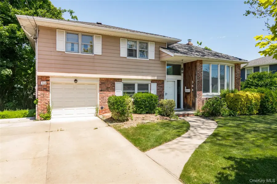304 Violet Street, Massapequa Park, NY 11762 - #3