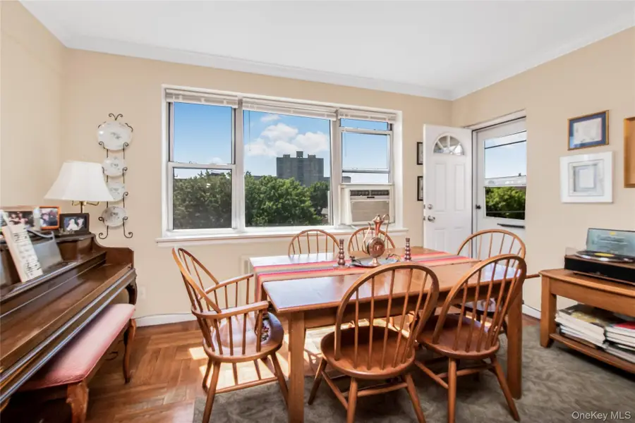 2711 Henry Hudson Parkway #7H, Bronx, NY 10463 - #3