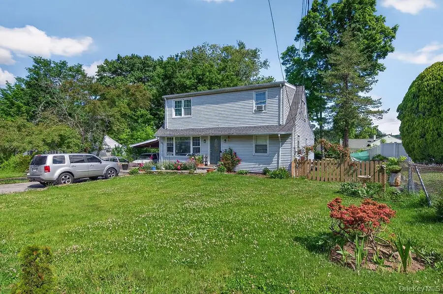 27 Tomahawk Drive, White Plains, NY 10603 - #2