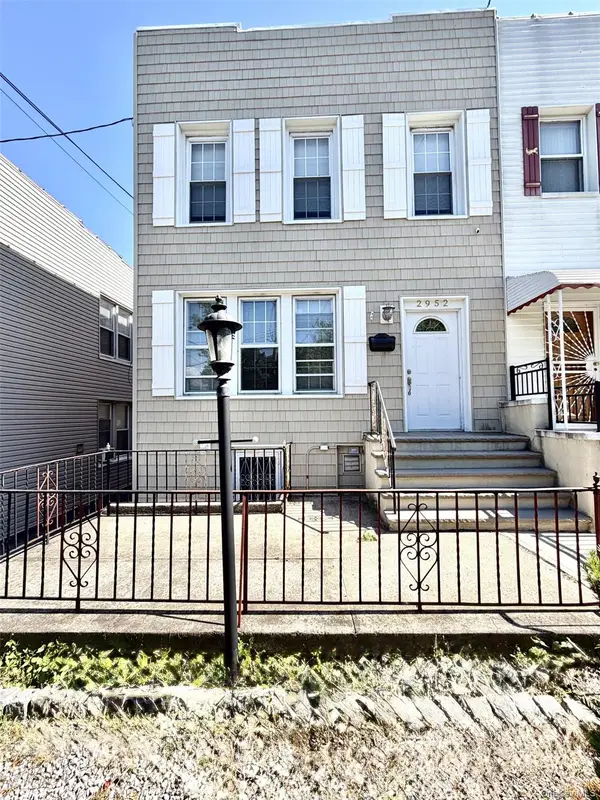 2952 Miles Avenue, Bronx, NY 10465