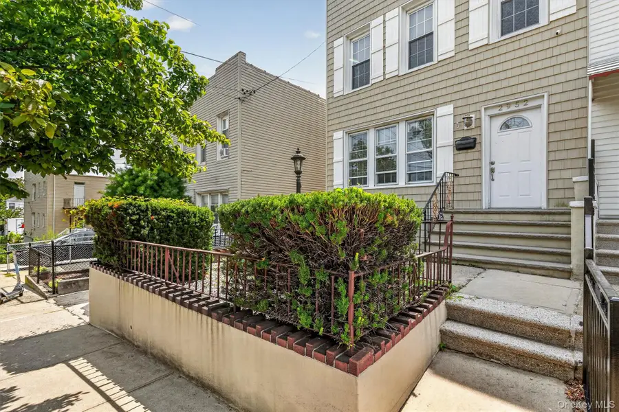2952 Miles Avenue, Bronx, NY 10465 - #3
