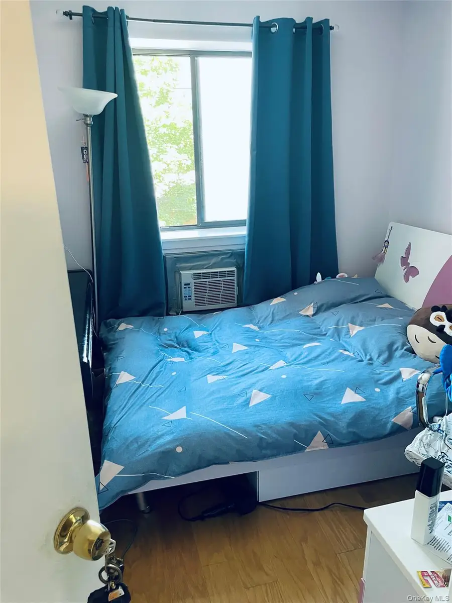 147-48 Roosevelt Avenue #2G, Flushing, NY 11354 - #3