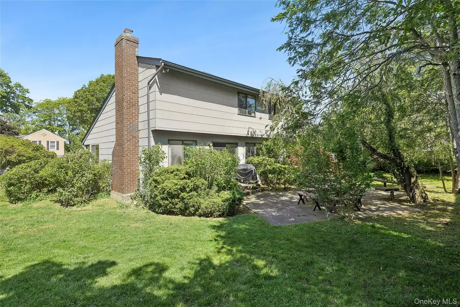7 Stirrup Lane, Glen Cove, NY 11542 - #2