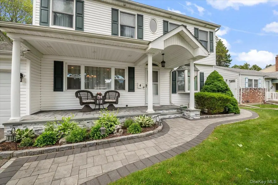 4 Westbury Avenue, Plainview, NY 11803 - #2