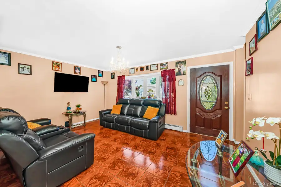 22 Montgomery Street, Brentwood, NY 11717 - #2