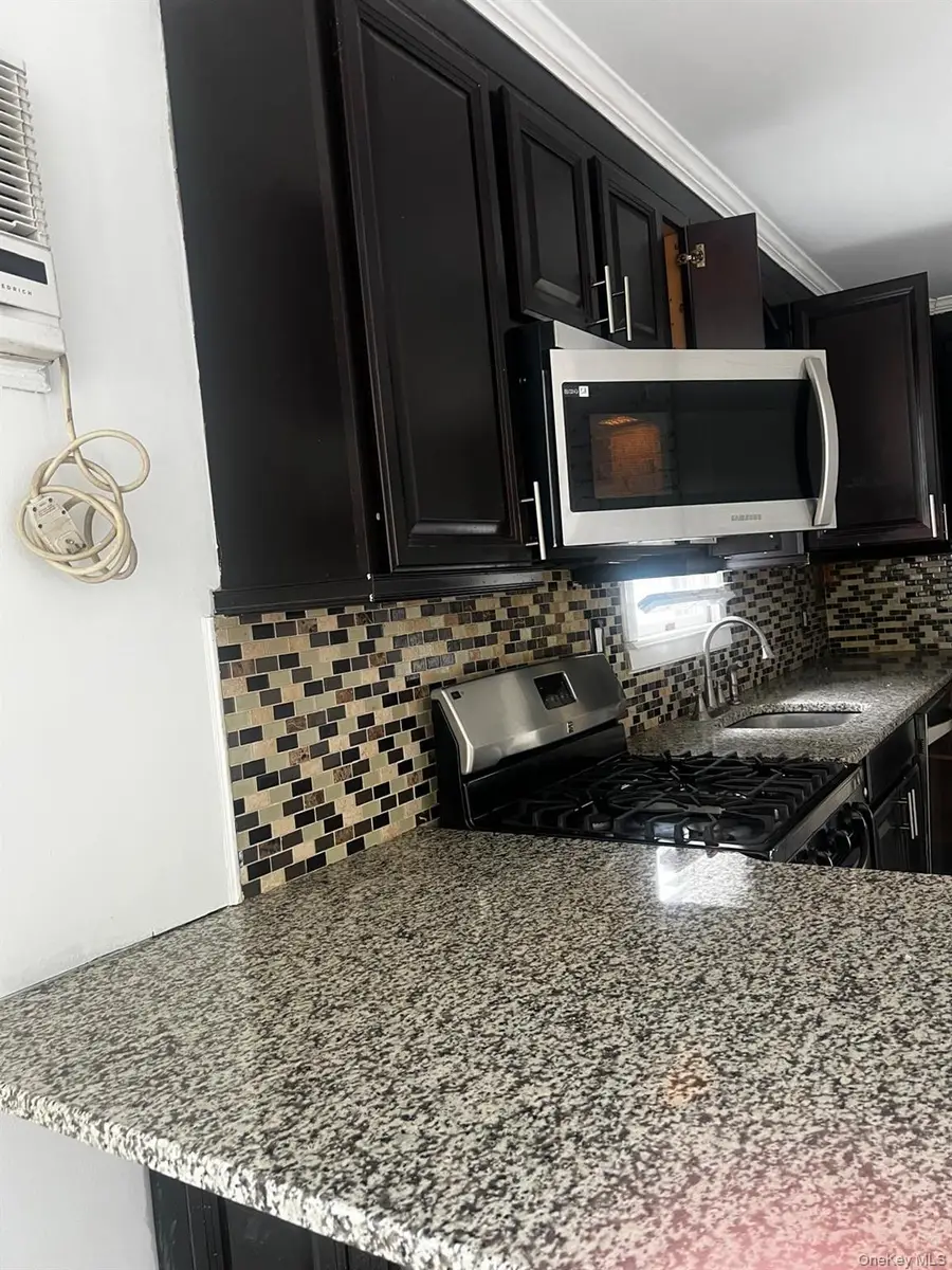 146 Penataquit Avenue, Bay Shore, NY 11706 - #2