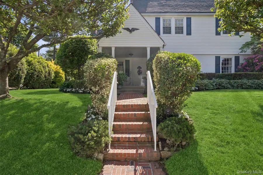 153 Roxbury Road, Garden City, NY 11530 - #3