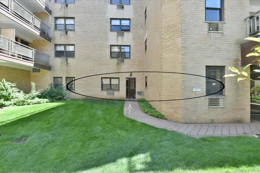 40 Stoner Avenue #01, Great Neck, NY 11021 - #2