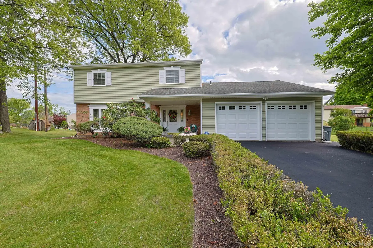 7 San Giacomo Drive, New Windsor, NY 12553 - #1
