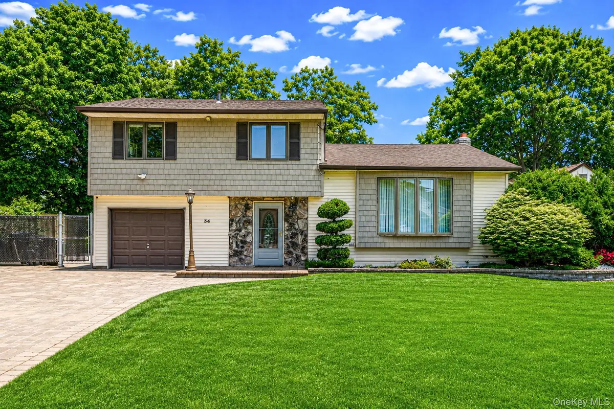 34 Campo Avenue, Selden, NY 11784 - #1
