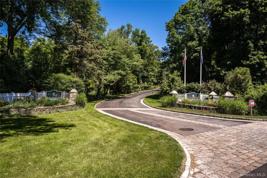 40 Trailhead Lane, Tarrytown, NY 10591 - #2