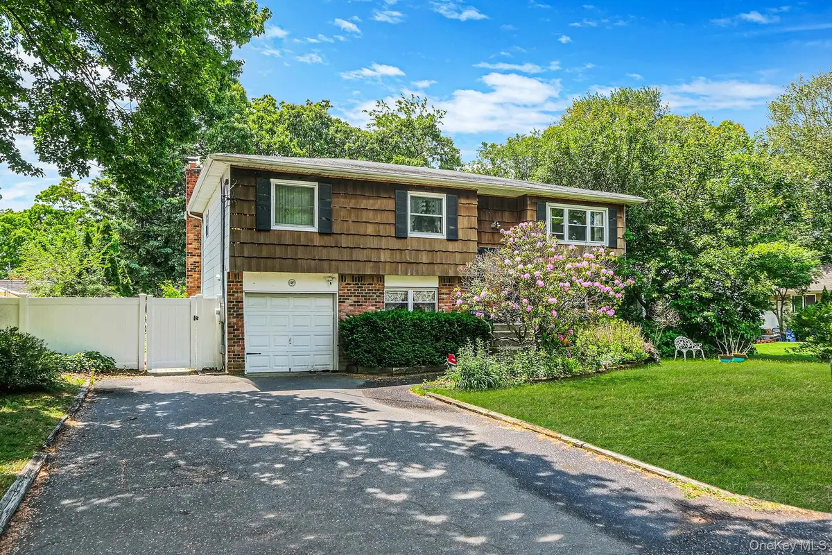 4 Dogwood Avenue, Farmingville, NY 11738 - #1