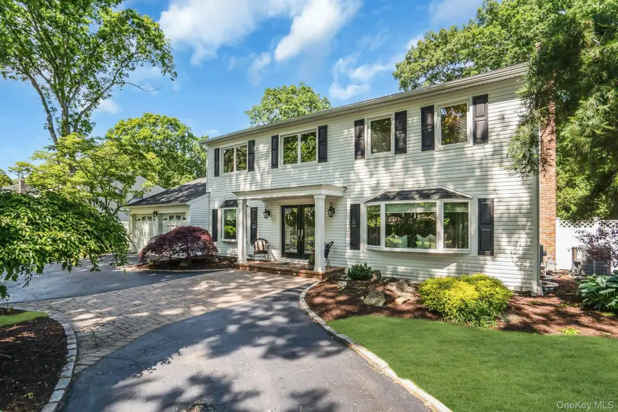 65 Shoreham Drive E, Dix Hills, NY 11746 - #3