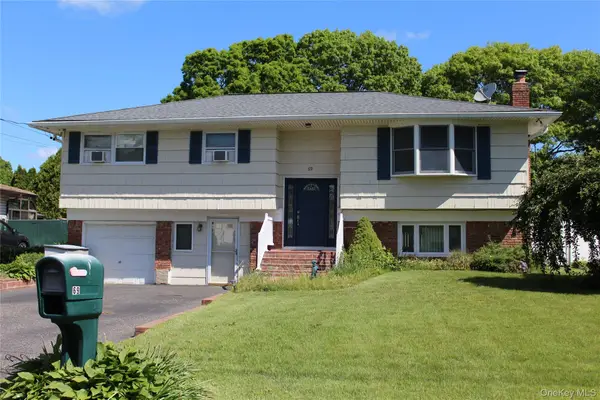 69 Appel Drive E, Shirley, NY 11967