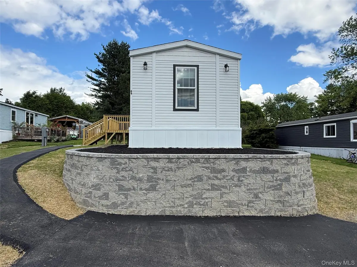 69 View Drive, Pleasant Valley, NY 12569 - #1