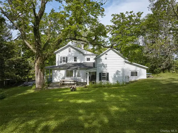 2498 Salt Point Turnpike, Clinton Corners, NY 12514
