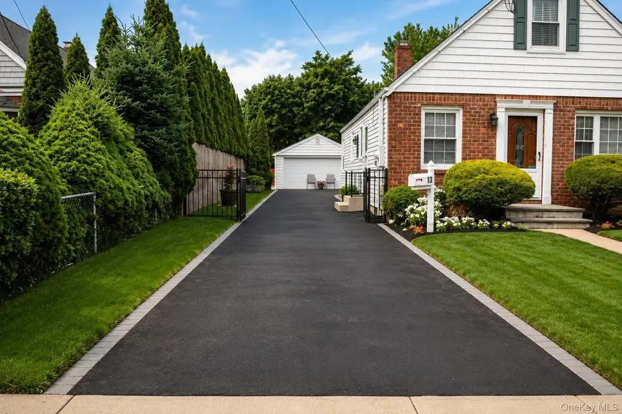 13 Gerald Avenue, Hicksville, NY 11801 - #2