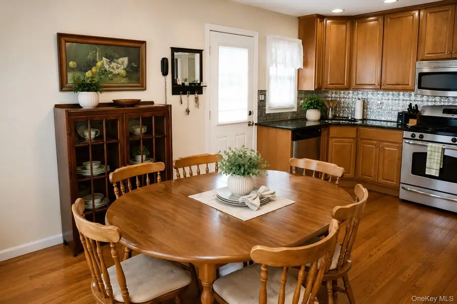 13 Gerald Avenue, Hicksville, NY 11801 - #3