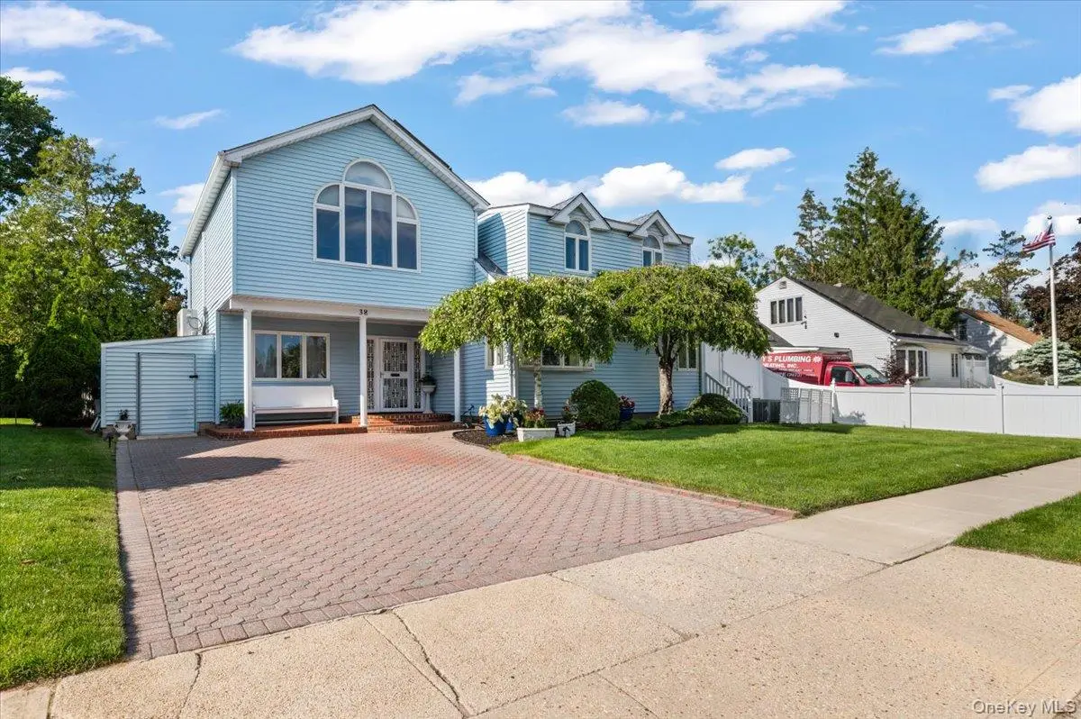 38 Hayden Drive, Bethpage, NY 11714 - #1