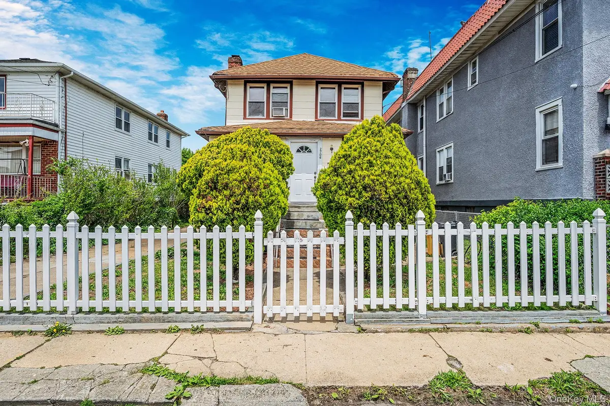 2706 Deerfield Road, Far Rockaway, NY 11691 - #1