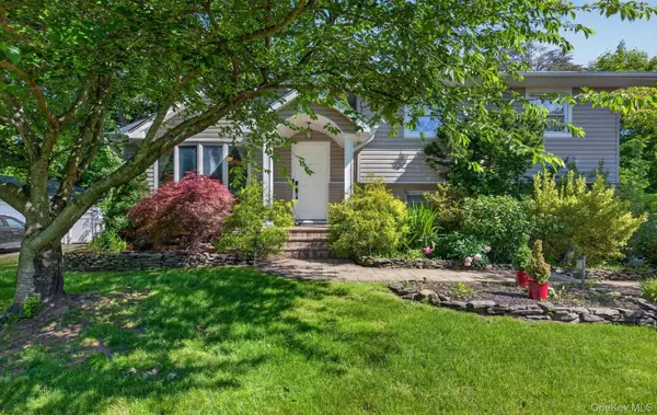 137 Ketay Drive S, East Northport, NY 11731