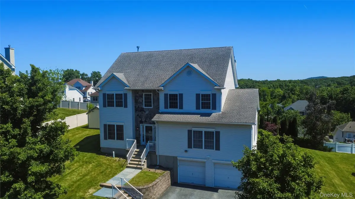 2058 Independence Drive, New Windsor, NY 12553 - #1
