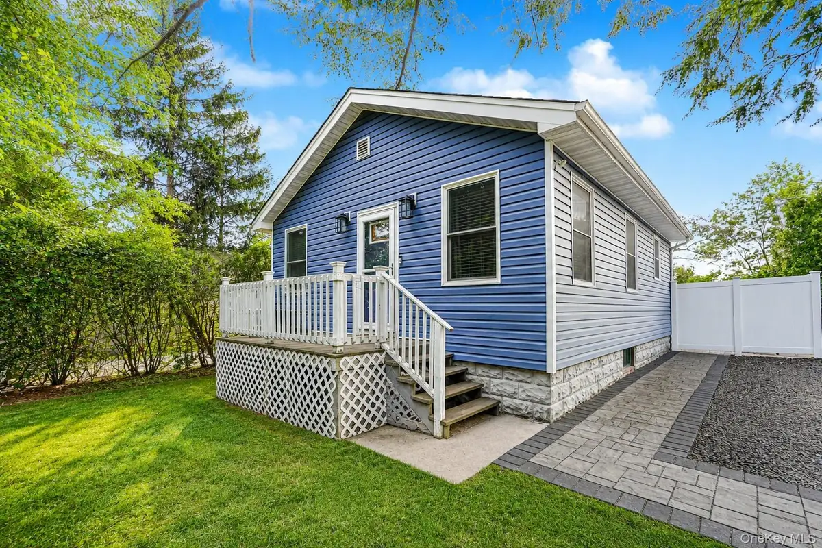 28 Weiner Street, Staten Island, NY 10309 - #1