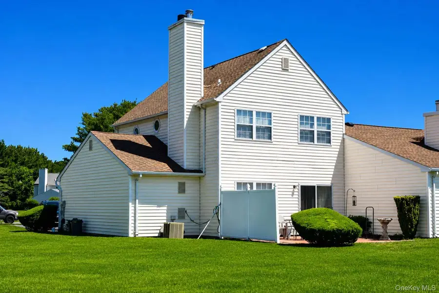 6 Dove Path, Coram, NY 11727 - #3