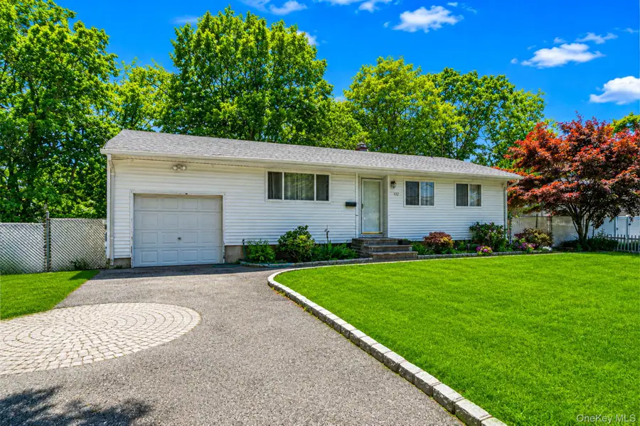 332 Delaware Avenue, Bay Shore, NY 11706 - #3