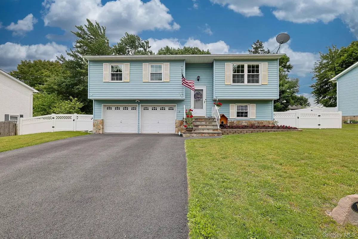 105 Bodle Circle, Maybrook, NY 12543 - #1