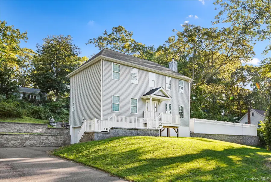 24 Belmont Road, Sound Beach, NY 11789 - #2