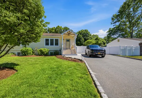 214 Pleasant Street, Ronkonkoma, NY 11779
