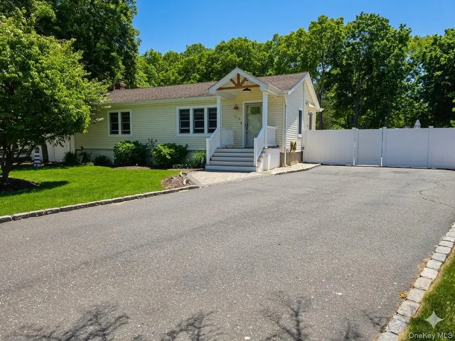 214 Pleasant Street, Ronkonkoma, NY 11779 - #2