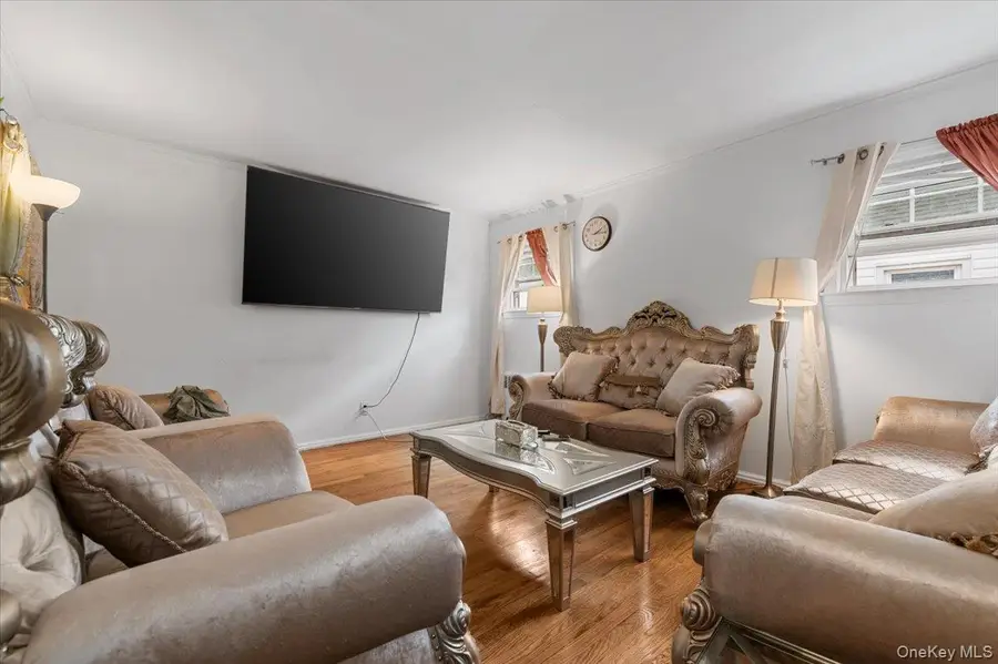 68 Shipherd Avenue, Lynbrook, NY 11563 - #2