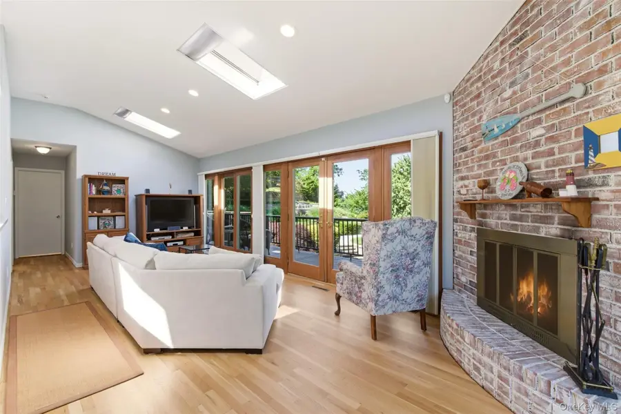 54 Westview Road, Northport, NY 11768 - #3