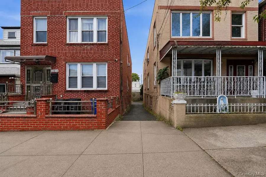 2876 Harrington Avenue, Bronx, NY 10461 - #2